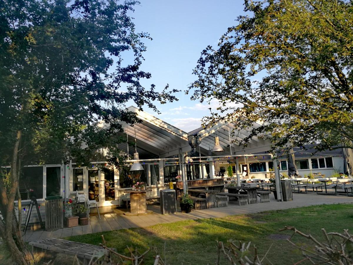 Room In A Danish Cottage With Garden View, 10 Min To Cph Gentofte Esterno foto